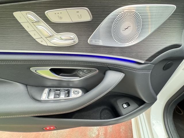 賓士總代理/認證車/可辦租賃/貸款低利率/低里程 GT43 /滿配  第9張相片