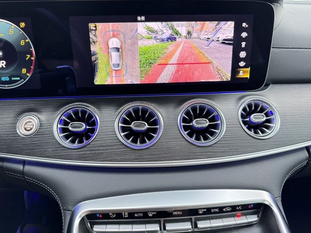 賓士總代理/認證車/可辦租賃/貸款低利率/低里程 GT43 /滿配  第11張相片