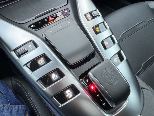 賓士總代理/認證車/可辦租賃/貸款低利率/低里程 GT43 /滿配  第12張相片