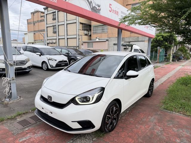 最佳都會小車  低油耗  高妥善率 代步 跑業務的好幫手  第1張相片