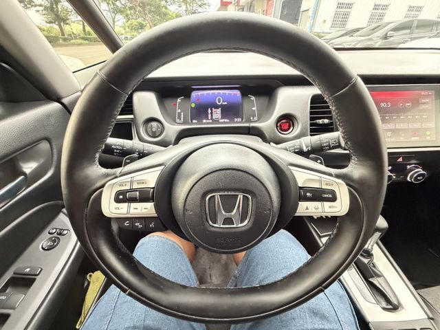 最佳都會小車  低油耗  高妥善率 代步 跑業務的好幫手  第9張相片