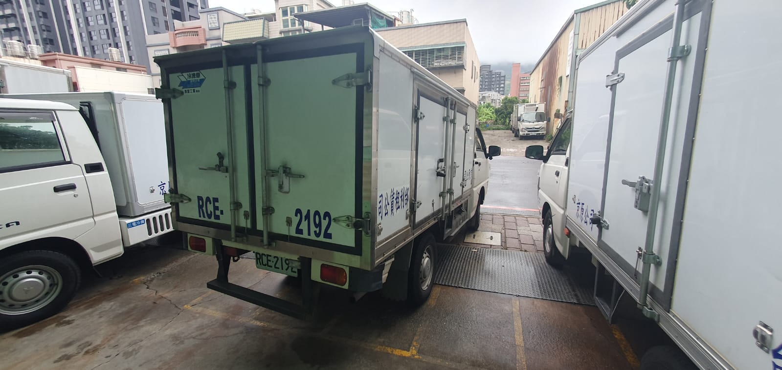 2020 中華得利卡 廂式冷凍 冷凍車  第2張相片
