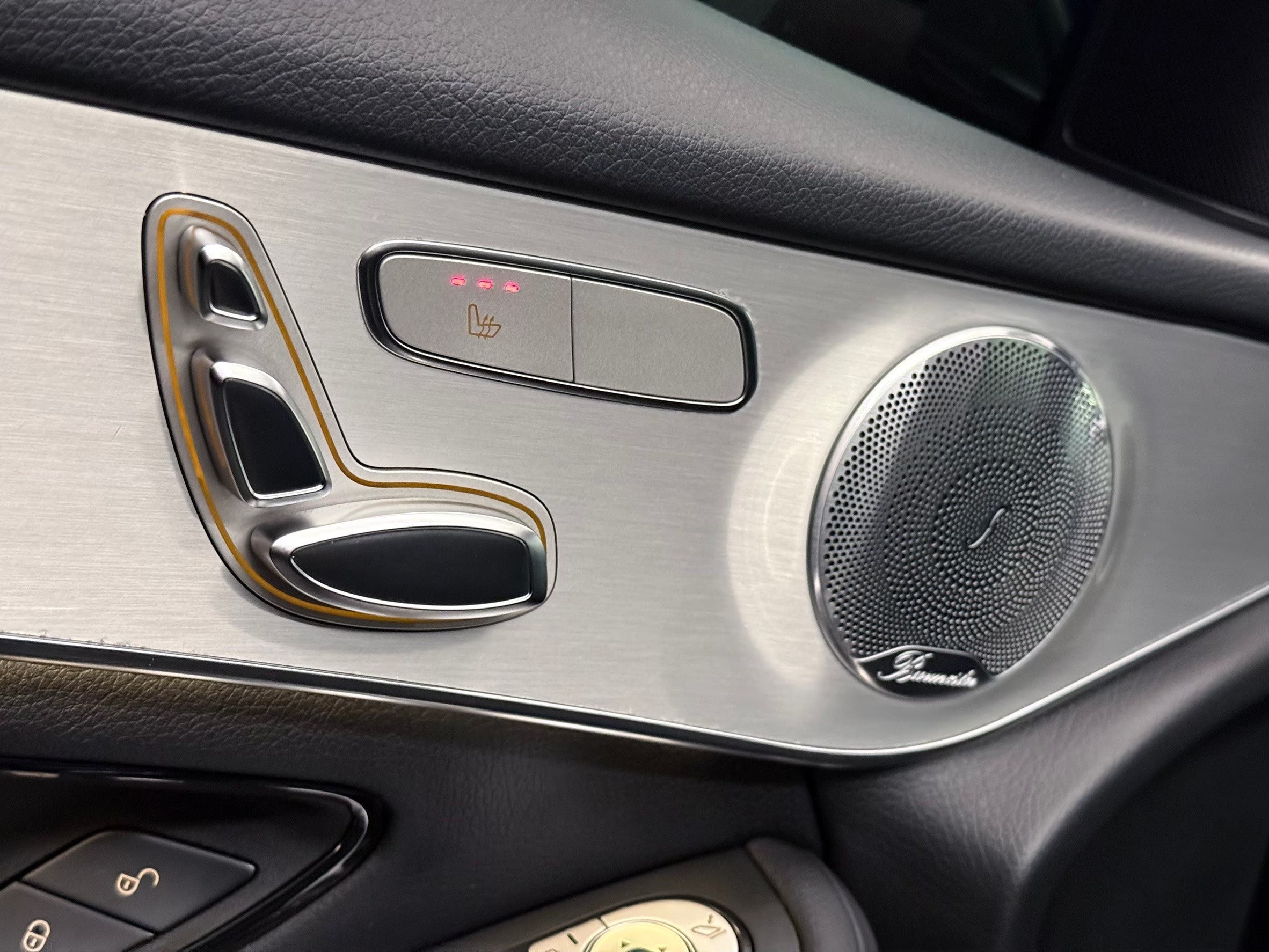 【瑋哲-德國萊因CPO】正2018式GLC300 SUV 4M VIN#097227  第7張相片