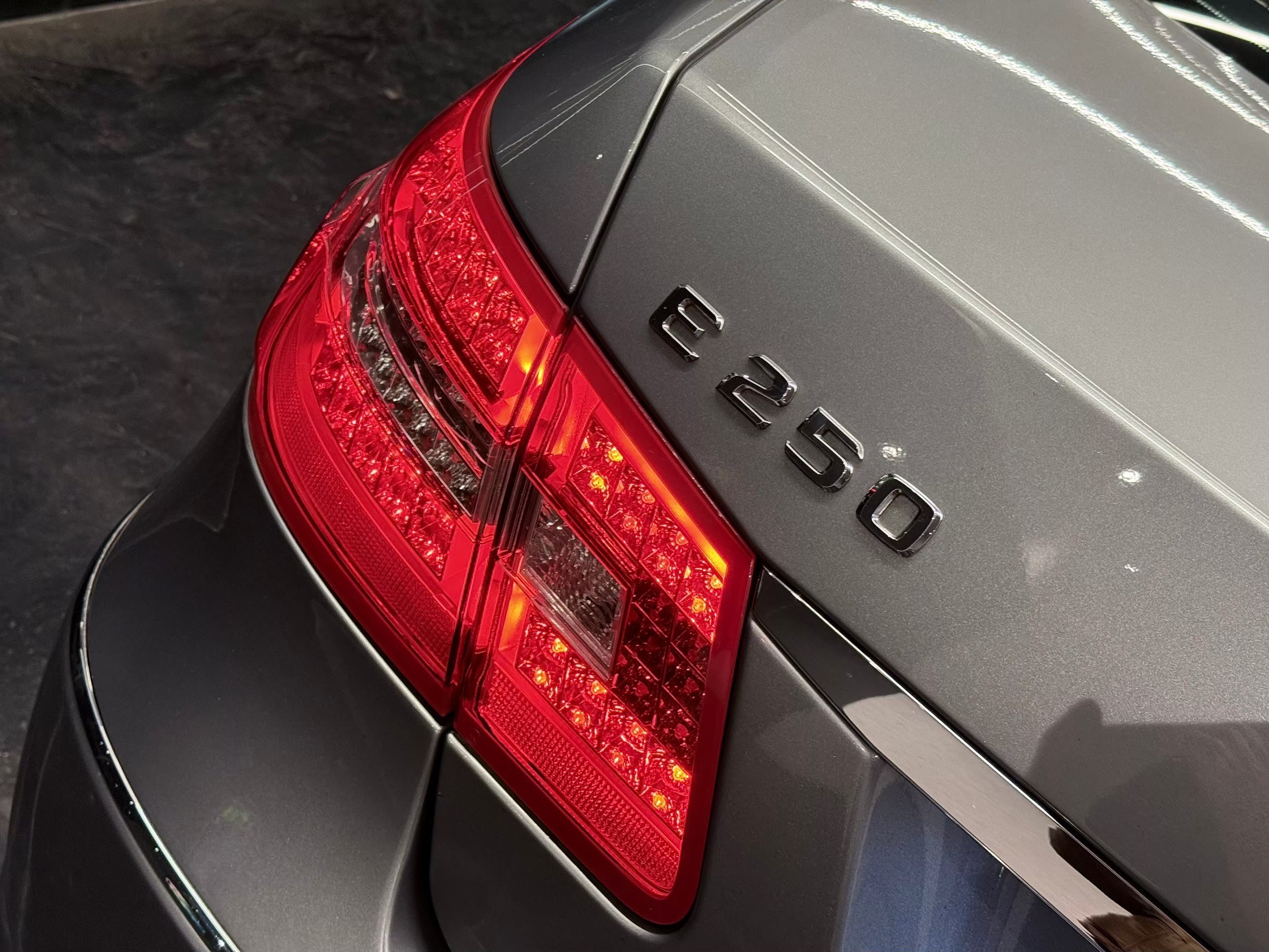 【瑋哲-德國萊因CPO】2013式E250 Sedan VIN#696885  第2張相片