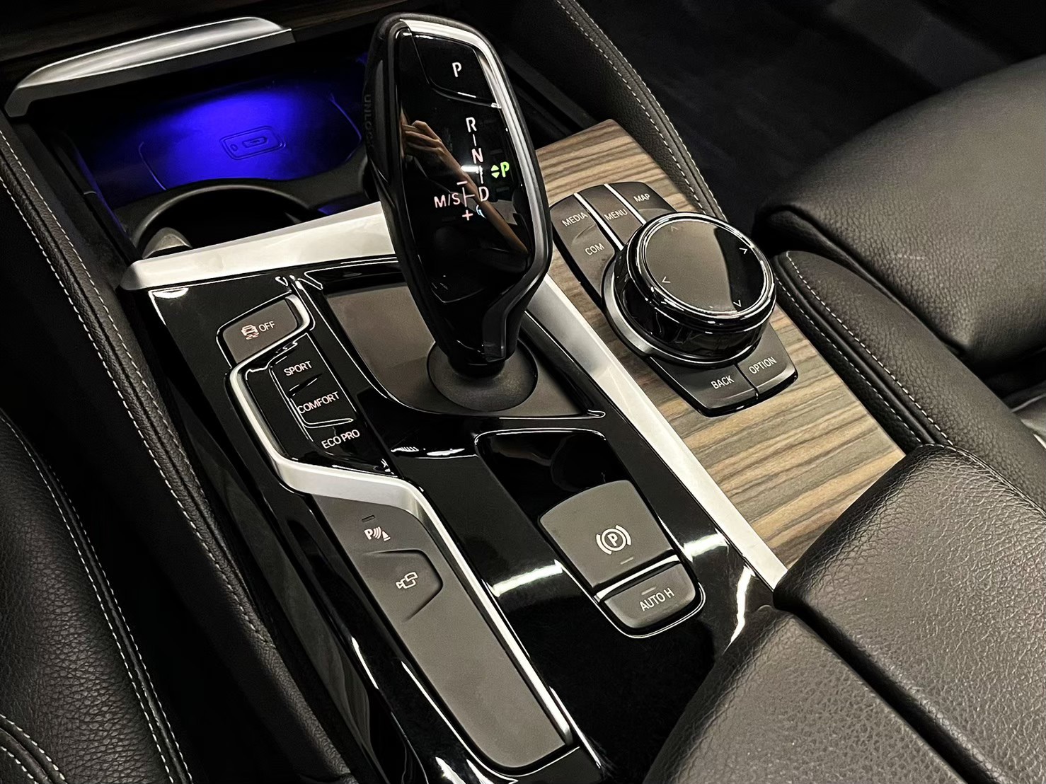 【瑋哲-德國萊因CPO】2017式 530i M Sport xdrive VIN#903429  第14張相片