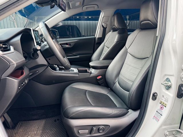 TOYOTA豐田 RAV4  第5張相片