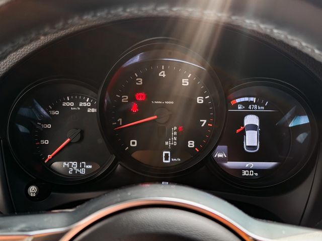 PORSCHE保時捷 MACAN  第8張相片