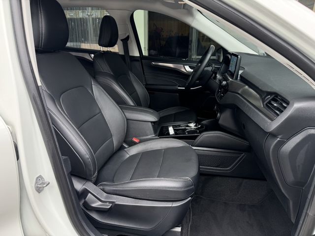 FORD福特 KUGA  第6張相片