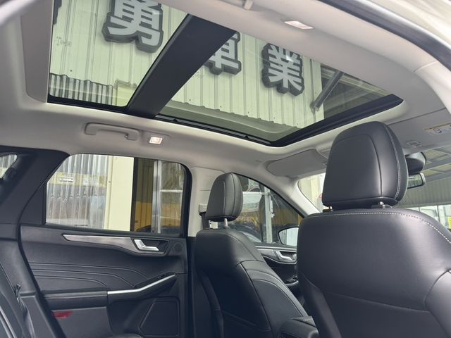 FORD福特 KUGA  第10張相片