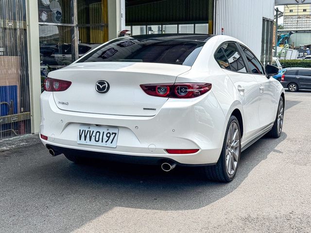 MAZDA馬自達 MAZDA 3  第2張相片