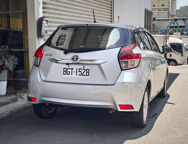 TOYOTA豐田 YARIS  第2張相片
