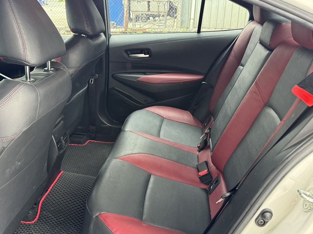 TOYOTA豐田 ALTIS  第6張相片
