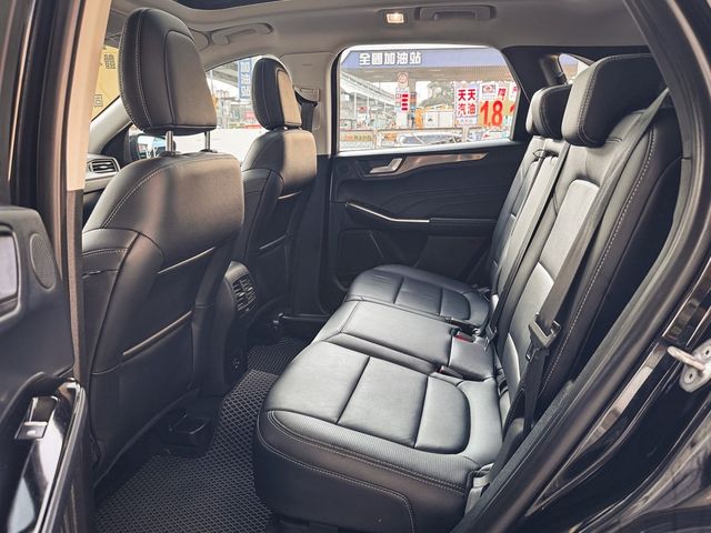 FORD福特 KUGA  第7張相片