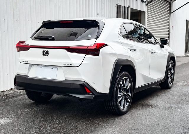 LEXUS凌志 UX200  第2張相片