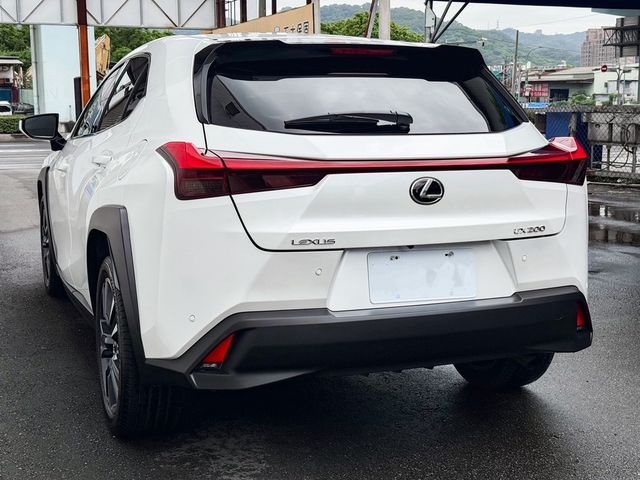 LEXUS凌志 UX200  第4張相片