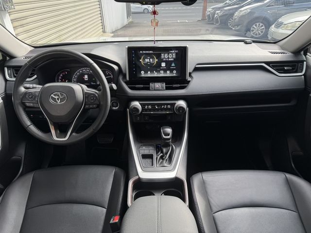TOYOTA豐田 RAV4  第4張相片