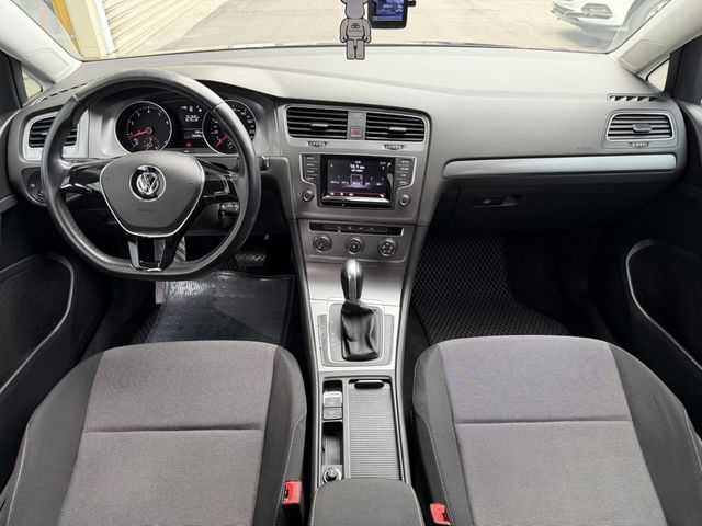 VOLKSWAGEN福斯 GOLF  第6張相片