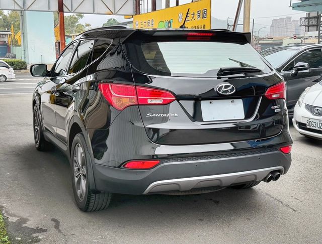 HYUNDAI現代 SANTA FE  第4張相片