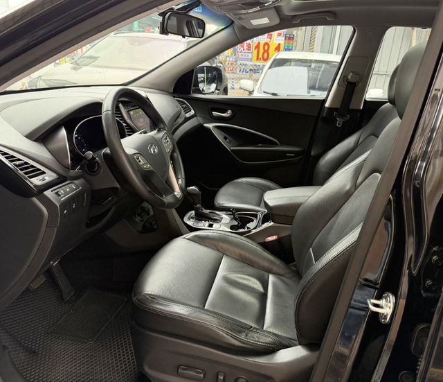 HYUNDAI現代 SANTA FE  第5張相片