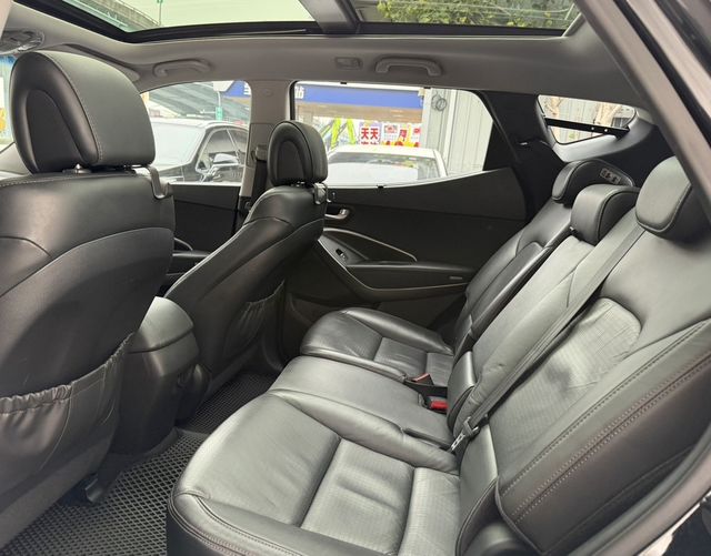 HYUNDAI現代 SANTA FE  第6張相片