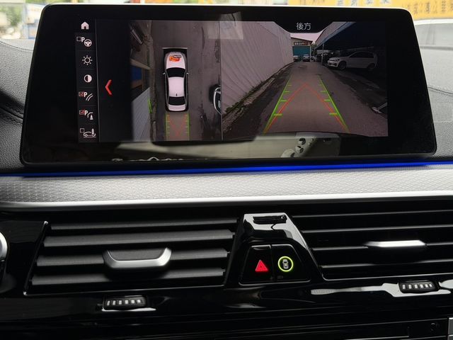 BMW寶馬 530I  第9張相片