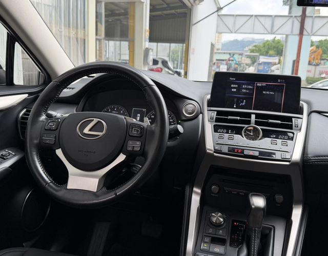LEXUS凌志 NX200  第5張相片