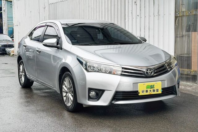 TOYOTA豐田 ALTIS  第1張相片