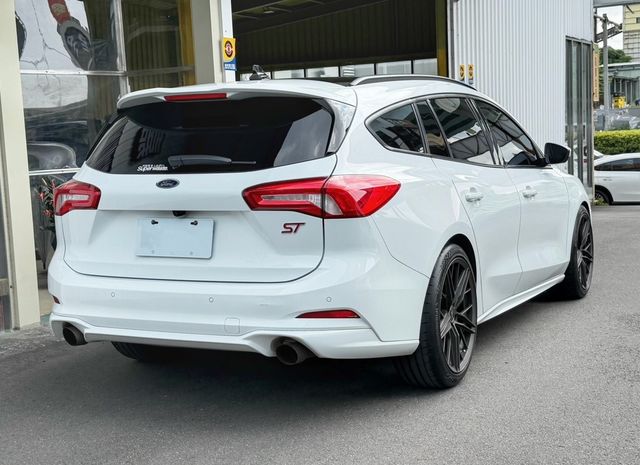 FORD福特 FOCUS ST WAGON  第2張相片