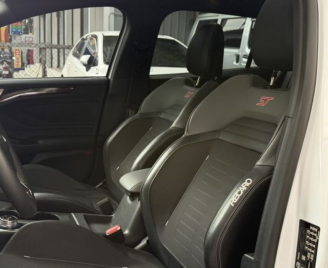 FORD福特 FOCUS ST WAGON  第6張相片