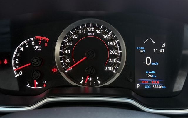 TOYOTA豐田 ALTIS  第9張相片