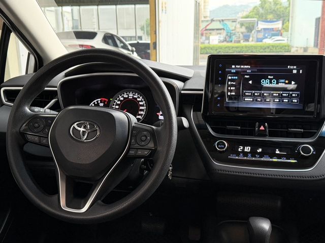 TOYOTA豐田 ALTIS  第4張相片