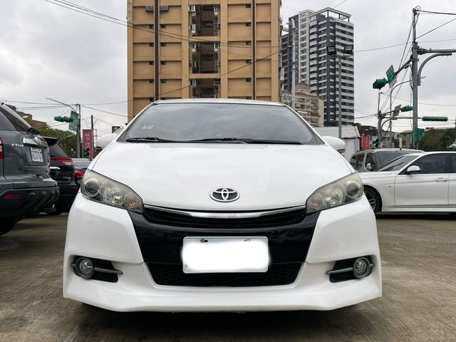 TOYOTA豐田 WISH  第3張相片