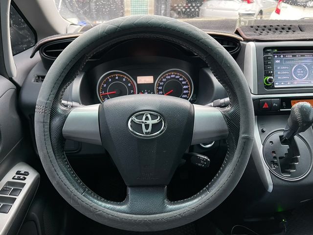 TOYOTA豐田 WISH  第11張相片