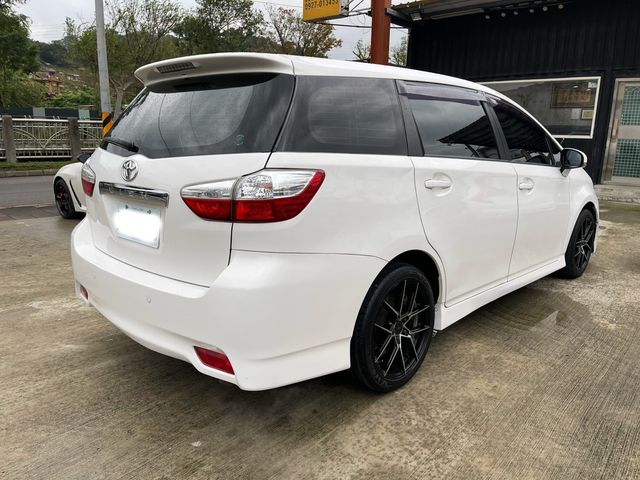 TOYOTA豐田 WISH  第14張相片