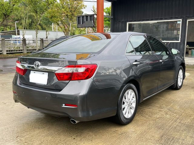 TOYOTA豐田 CAMRY  第3張相片