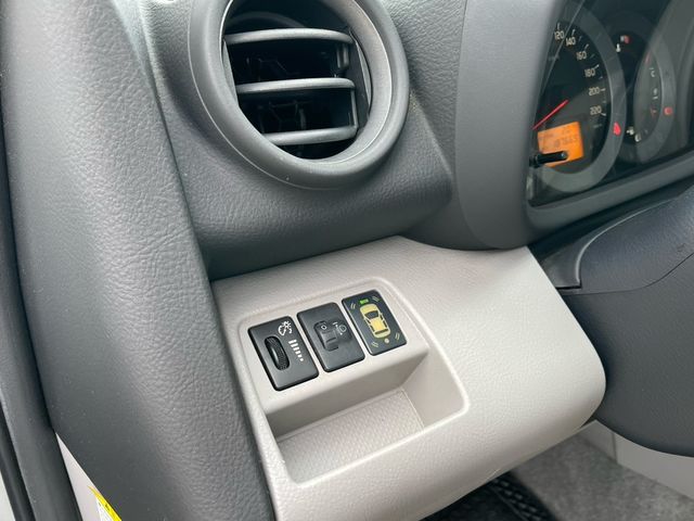 TOYOTA豐田 RAV4  第17張相片