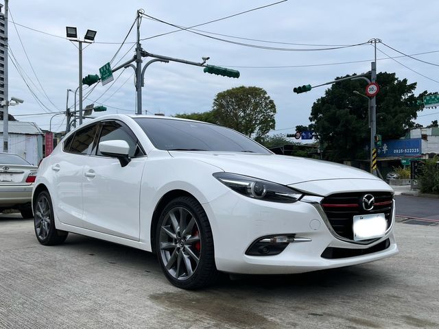 MAZDA馬自達 MAZDA 3  第4張相片