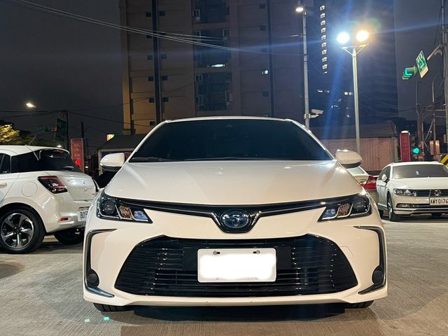 TOYOTA豐田 COROLLA ALTIS HYBRID  第3張相片
