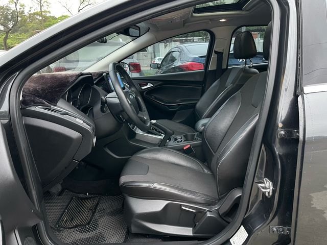FORD福特 FOCUS  第7張相片