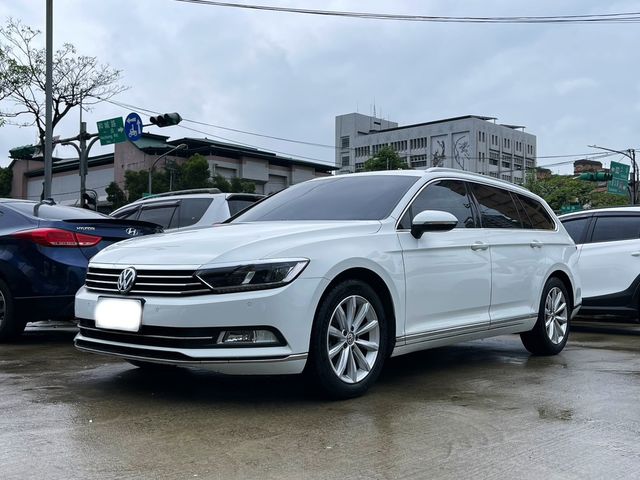 VOLKSWAGEN福斯 PASSAT  第1張相片