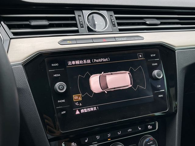 VOLKSWAGEN福斯 PASSAT  第15張相片