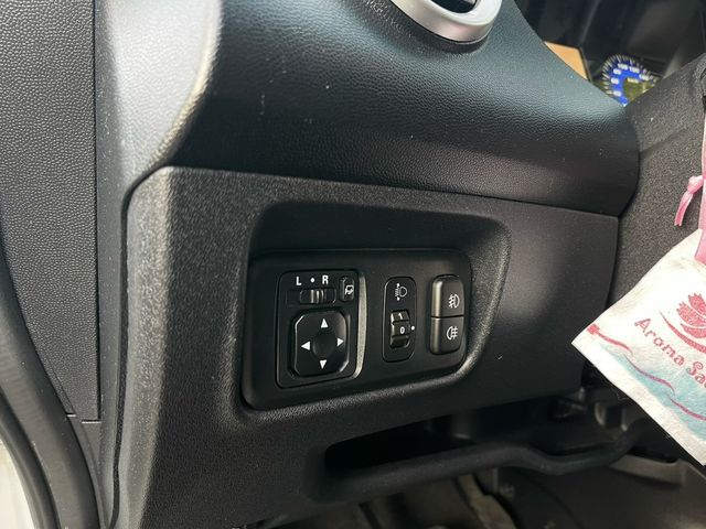 MITSUBISHI三菱 COLT PLUS  第7張相片