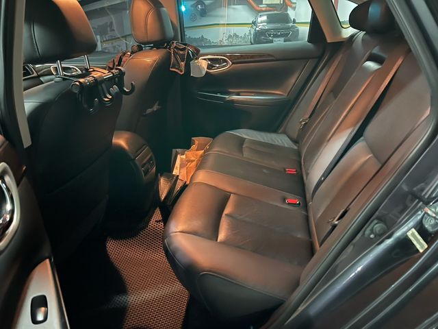 NISSAN日產 SENTRA  第7張相片