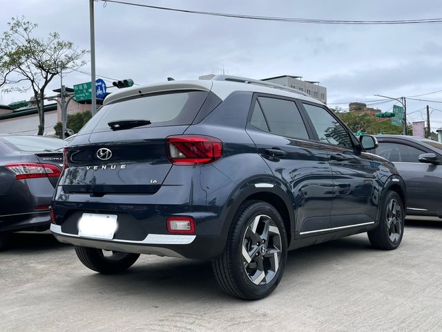 HYUNDAI現代 VENUE  第2張相片