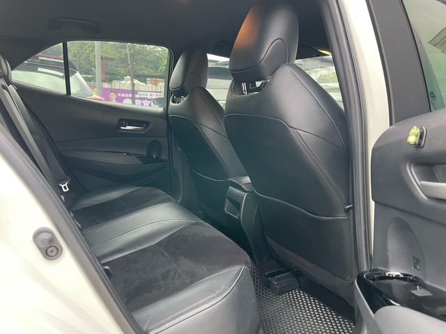 TOYOTA豐田 AURIS  第6張相片