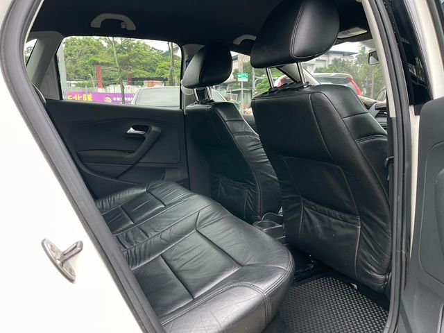 VOLKSWAGEN福斯 POLO  第6張相片