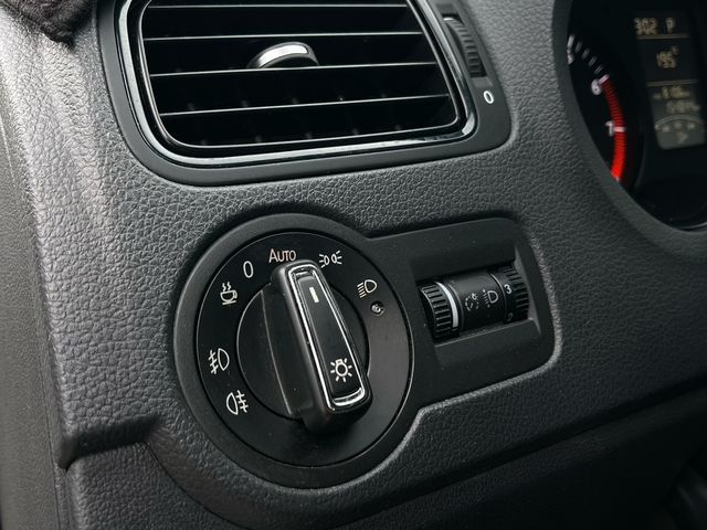 VOLKSWAGEN福斯 POLO  第9張相片