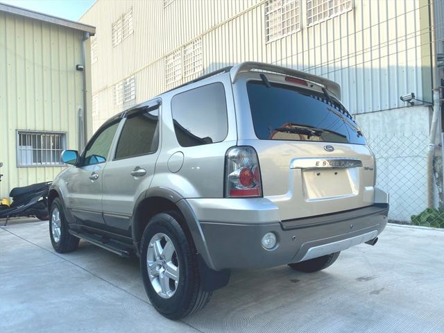 2004年 FORD ESCAPE  第9張相片