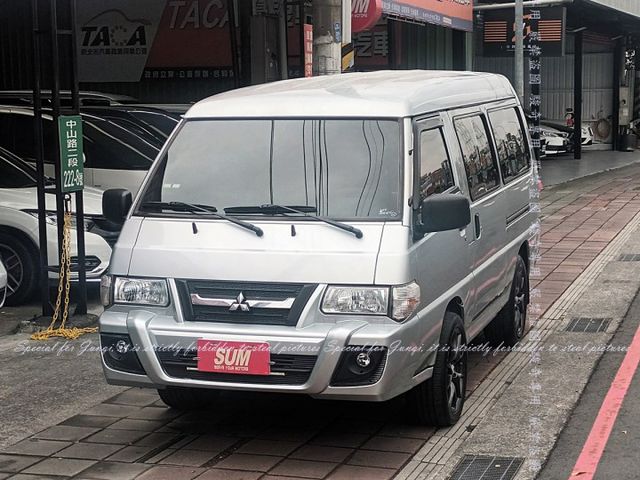 8人座，只跑11萬多公里  第12張相片