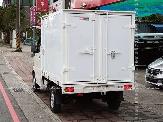 自排，廂式雙開門，可更換為木床框式  第15張相片